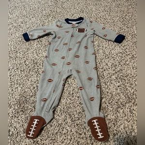 2/$15‼️ Carter’s Soft Fleece Football Onesie